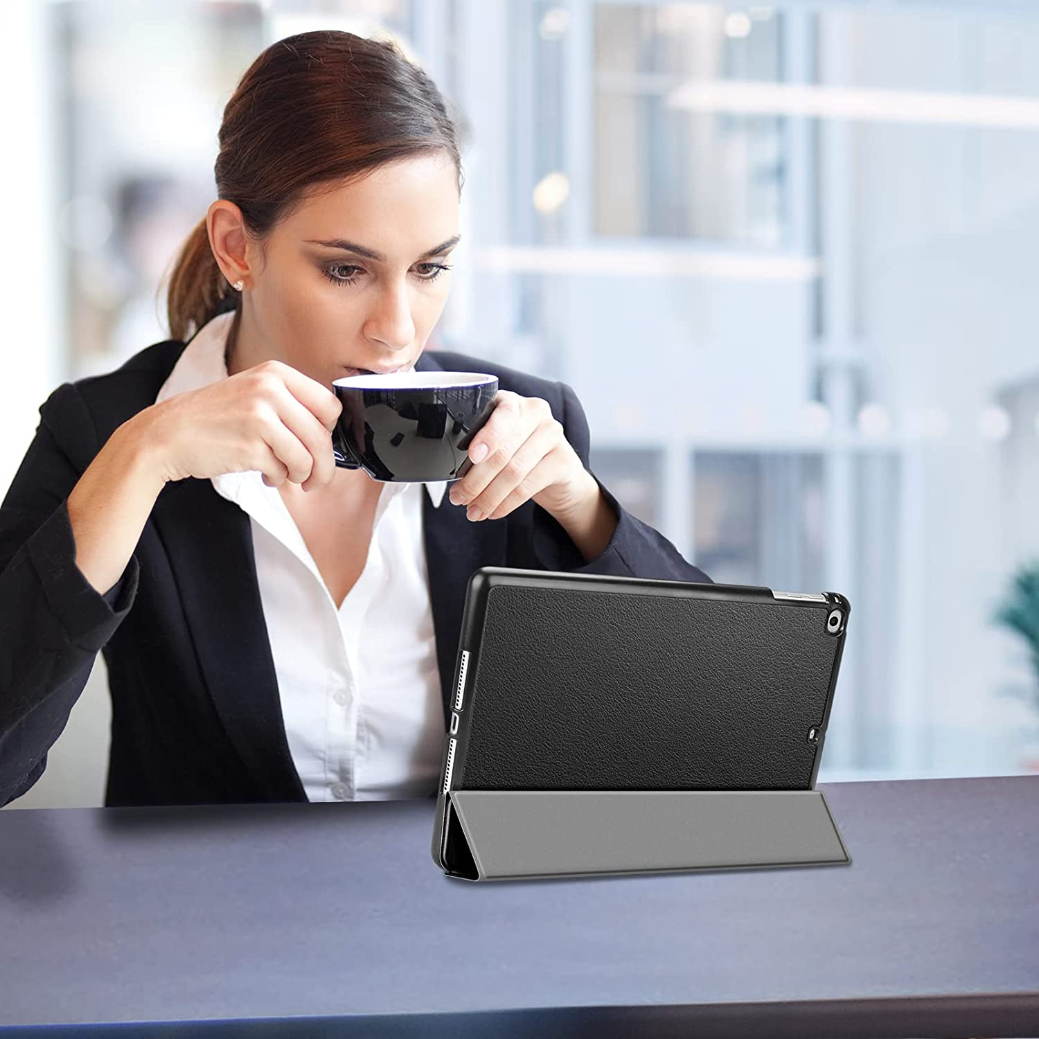 Slimshell Case for Ipad 6Th / 5Th Generation (2018 2017 Model, 9.7 Inch), Ipad Air 2 / Air 1 (9.7 Inch) - Lightweight Stand Smart Protective Cover with Auto Sleep/Wake, Black – תמונה 8
